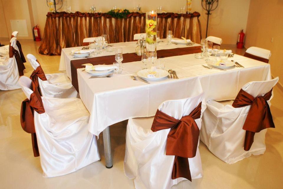 Hotel Bulevard Oradea Luaran gambar