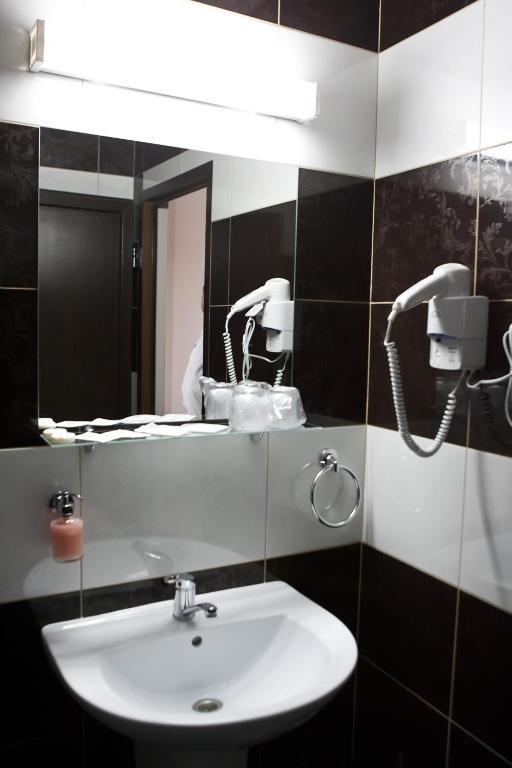 Hotel Bulevard Oradea Bilik gambar